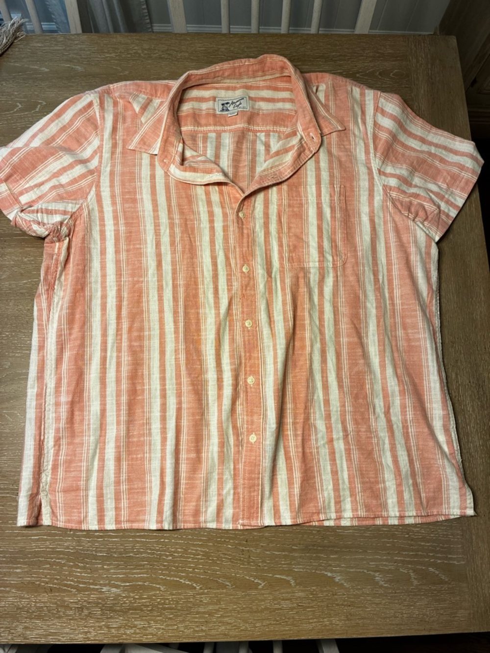 American Eagle Outfitters Coral & White Striped Short-Sleeve Button-Down Shirt